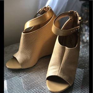 Carlos by Carlos Santana Whirl wedge